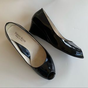 Taryn Rose Kaelyn made in Italy peep toe black patent leather wedge pumps. 6m